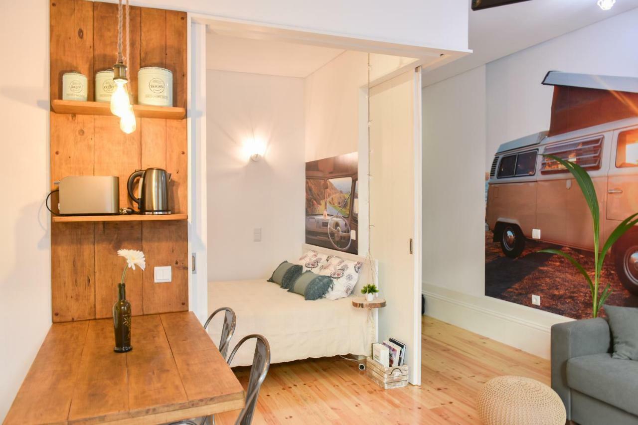 Peaceful & Cozy W/ Balcony Appartamento Oporto